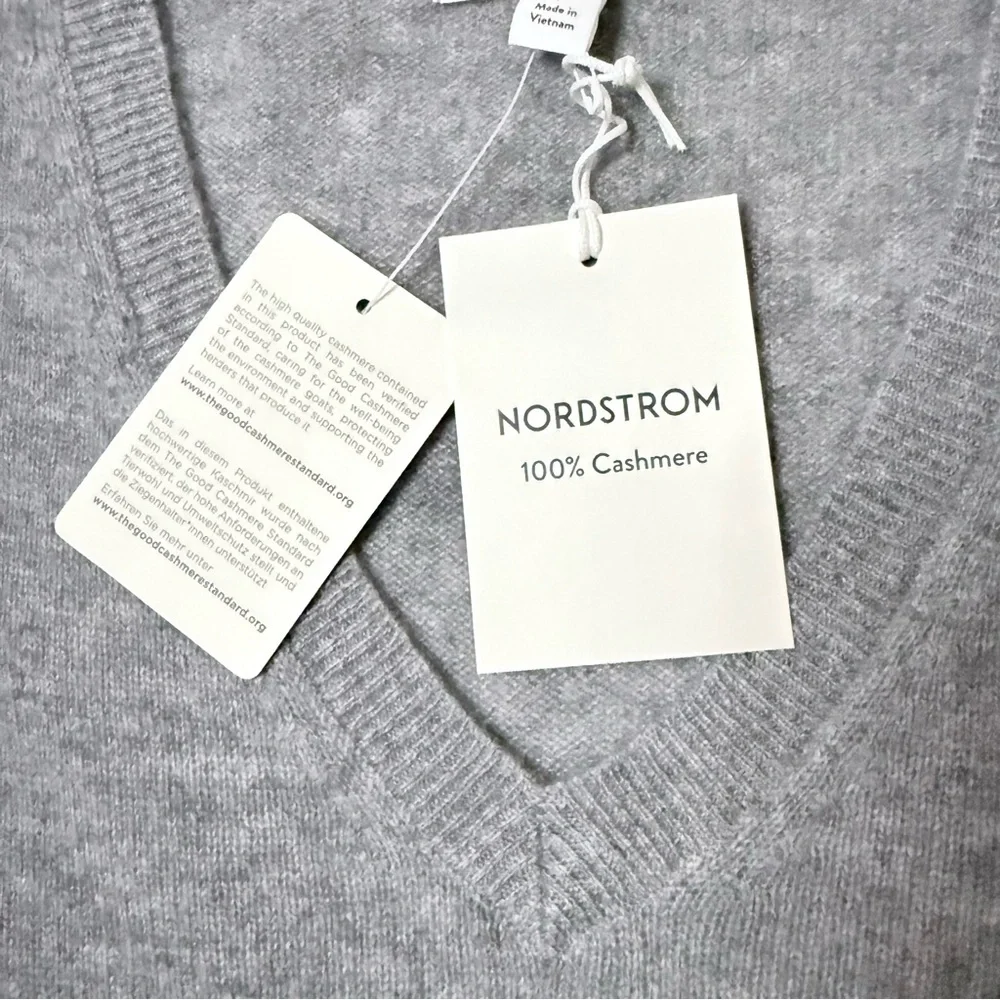 Nordstrom Women's 100% Cashmere Grey Heather V-Neck Sweater - Sz Large, NWT